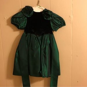 Jessica McClintock green velvet 2T